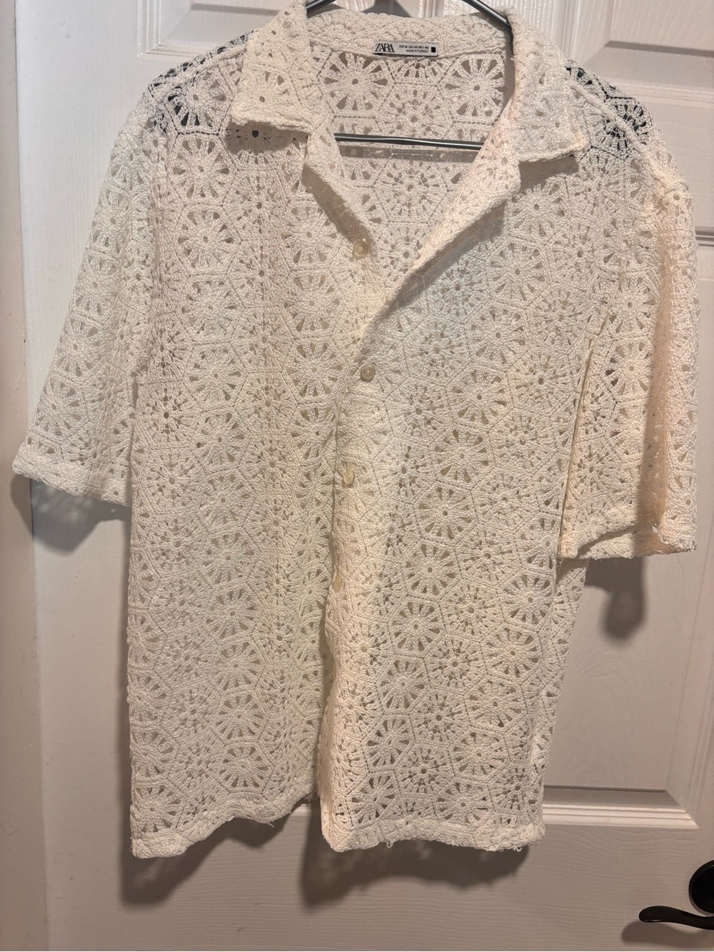 Zara Men’s Cream Crochet Short-Sleeve Button-Up Shirt